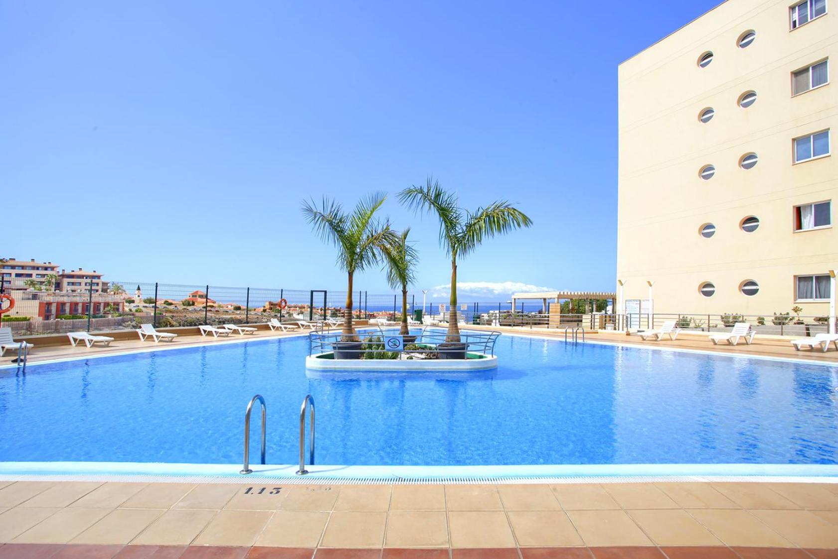 Apartamento Premium Paradise - Balcony Sea & Pool Views - Rated